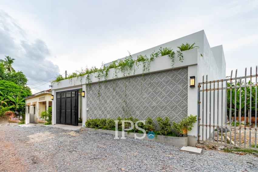 2 Bedroom Villa For Sale - Svay Dangkum, Siem Reap