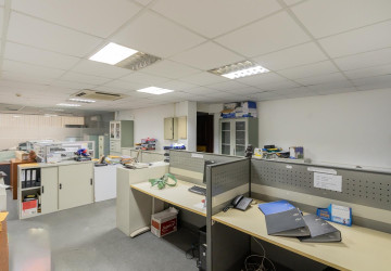 1,387 Sqm Commercial Building For Sale - TonleBassac, Phnom Penh thumbnail