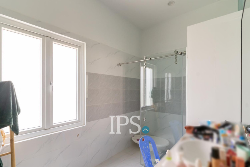 1,387 Sqm Commercial Building For Sale - TonleBassac, Phnom Penh