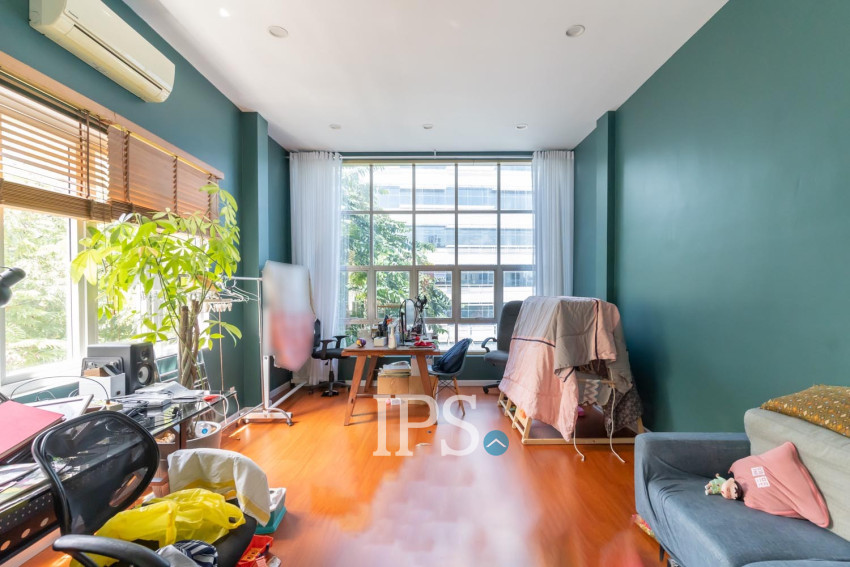 1,387 Sqm Commercial Building For Sale - TonleBassac, Phnom Penh