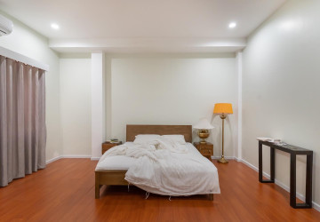 1,387 Sqm Commercial Building For Sale - TonleBassac, Phnom Penh thumbnail