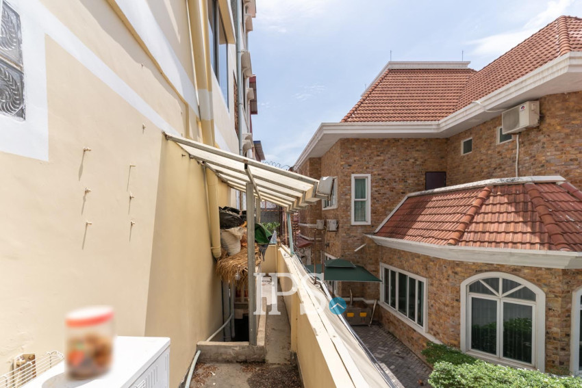 1,387 Sqm Commercial Building For Sale - TonleBassac, Phnom Penh