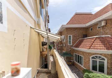 1,387 Sqm Commercial Building For Sale - TonleBassac, Phnom Penh thumbnail