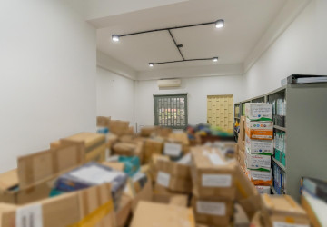 1,387 Sqm Commercial Building For Sale - TonleBassac, Phnom Penh thumbnail