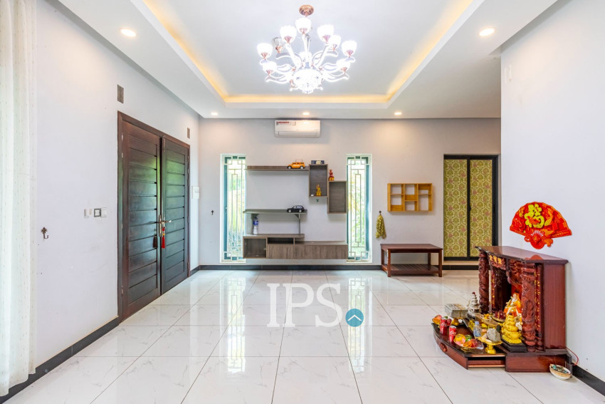 3 Bedroom Villa For Rent - Borey Tourism, Kandaek, Prasat Bakong, Siem Reap