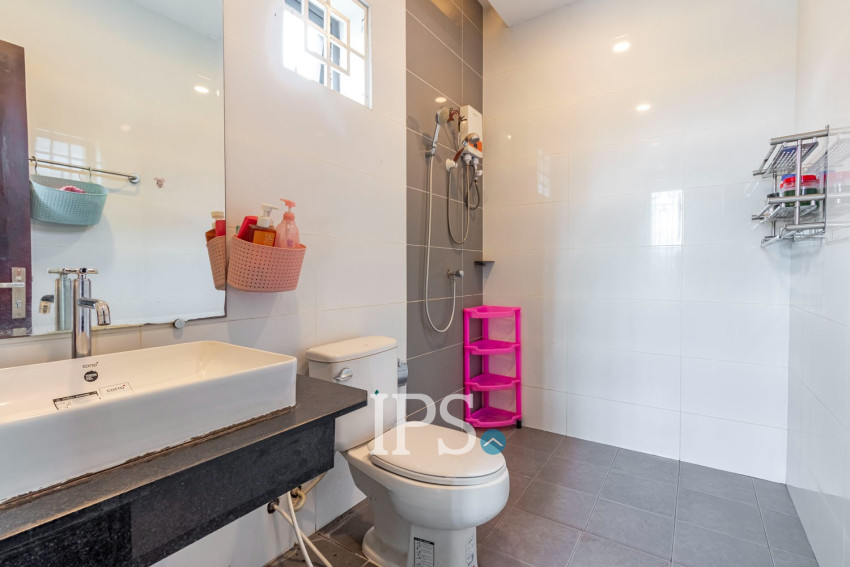 3 Bedroom Villa For Rent - Borey Tourism, Kandaek, Prasat Bakong, Siem Reap