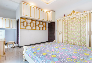 3 Bedroom Villa For Rent - Borey Tourism, Kandaek, Prasat Bakong, Siem Reap thumbnail