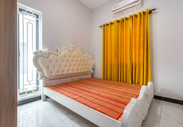 3 Bedroom Villa For Rent - Borey Tourism, Kandaek, Prasat Bakong, Siem Reap thumbnail