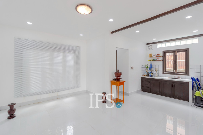 2 Bedroom House For Rent - Svay Dangkum, Siem Reap