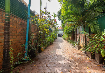 1 Bedroom Apartment For Rent - Sala Kamreuk, Siem Reap thumbnail