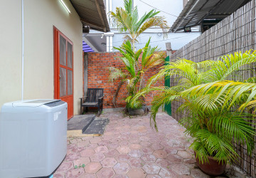 1 Bedroom Apartment For Rent - Sala Kamreuk, Siem Reap thumbnail