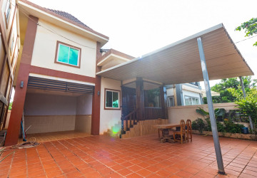 4 Bedroom House For Rent - Svay Dangkum, Siem Reap thumbnail