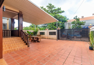 4 Bedroom House For Rent - Svay Dangkum, Siem Reap thumbnail