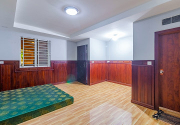 4 Bedroom House For Rent - Svay Dangkum, Siem Reap thumbnail