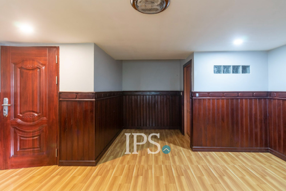 4 Bedroom House For Rent - Svay Dangkum, Siem Reap - Image 11