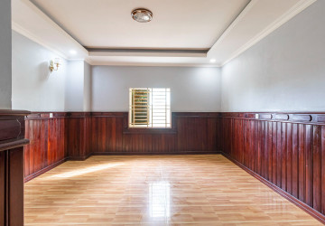 4 Bedroom House For Rent - Svay Dangkum, Siem Reap thumbnail