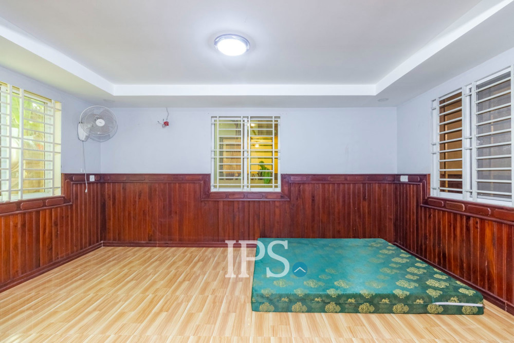 4 Bedroom House For Rent - Svay Dangkum, Siem Reap - Image 7