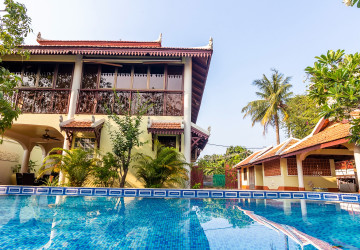 3 Bedroom  Villa For Rent - Svay Dangkum, Siem Reap thumbnail