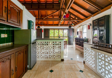 3 Bedroom  Villa For Rent - Svay Dangkum, Siem Reap thumbnail