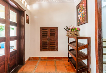 3 Bedroom  Villa For Rent - Svay Dangkum, Siem Reap thumbnail
