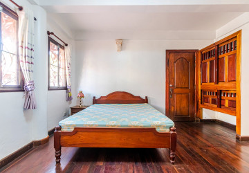 3 Bedroom  Villa For Rent - Svay Dangkum, Siem Reap thumbnail