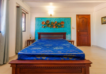 3 Bedroom  Villa For Rent - Svay Dangkum, Siem Reap thumbnail
