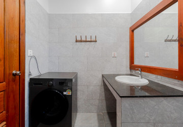 2 Bedroom Apartment For Rent - Svay Dangkum, Siem Reap thumbnail