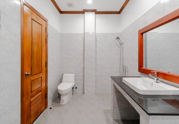 2 Bedroom Apartment For Rent - Svay Dangkum, Siem Reap thumbnail