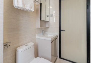 2 Bedroom Condo For Rent - The Pinnacle, Tonle Bassac, Phnom Penh thumbnail