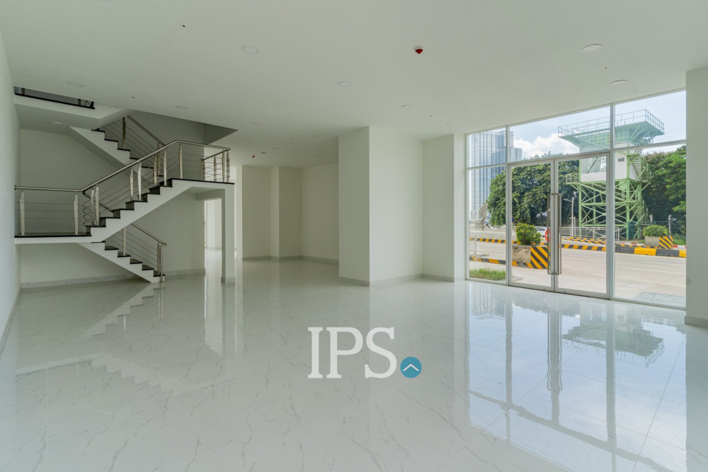 402.8 Sqm Retail Space For Rent - Diamond Bay Garden, Tonle Bassac, Phnom Penh - Image 10 402.8 Sqm Retail Space For Rent - Diamond Bay Garden, Tonle Bassac, Phnom Penh - Image 10