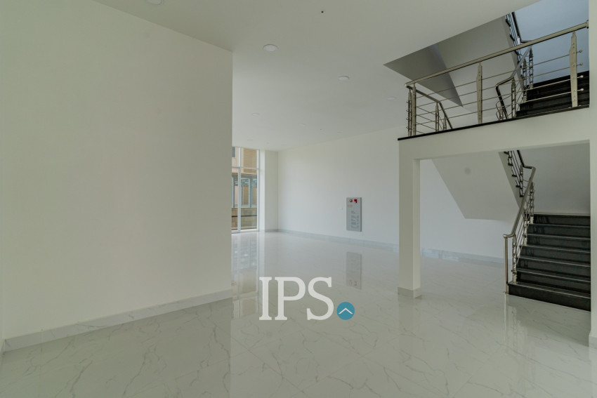 402.8 Sqm Retail Space For Rent  - Diamond Bay Garden, Tonle Bassac, Phnom Penh