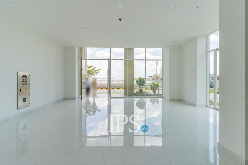 402.8 Sqm Retail Space For Rent  - Diamond Bay Garden, Tonle Bassac, Phnom Penh