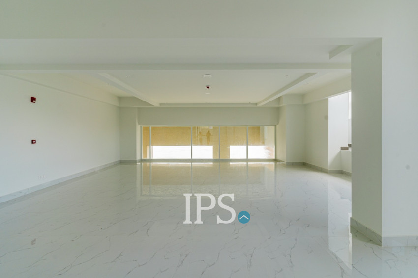 402.8 Sqm Retail Space For Rent  - Diamond Bay Garden, Tonle Bassac, Phnom Penh