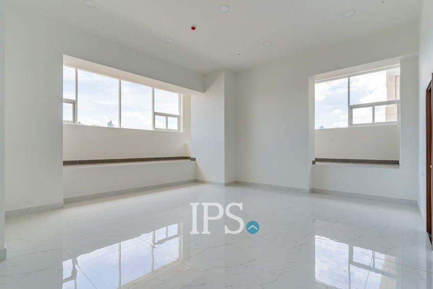 402.8 Sqm Retail Space For Rent  - Diamond Bay Garden, Tonle Bassac, Phnom Penh