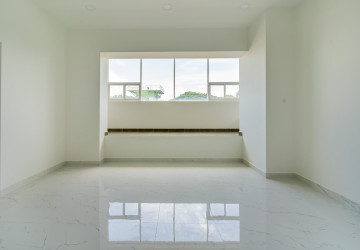 402.8 Sqm Retail Space For Rent  - Diamond Bay Garden, Tonle Bassac, Phnom Penh thumbnail