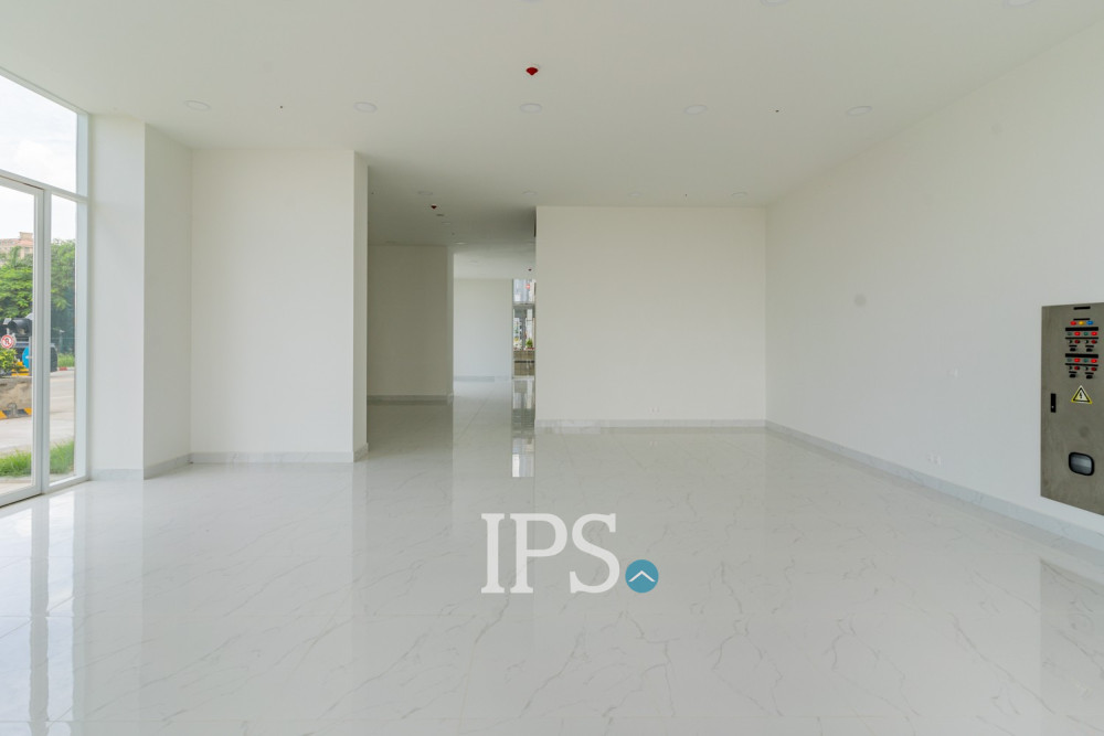 402.8 Sqm Retail Space For Rent - Diamond Bay Garden, Tonle Bassac, Phnom Penh - Image 5 402.8 Sqm Retail Space For Rent - Diamond Bay Garden, Tonle Bassac, Phnom Penh - Image 5