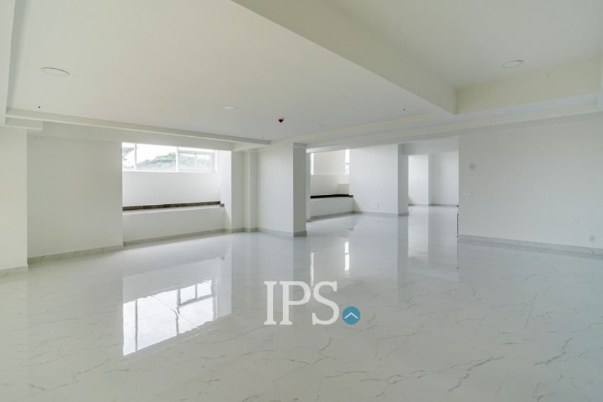 402.8 Sqm Retail Space For Rent  - Diamond Bay Garden, Tonle Bassac, Phnom Penh