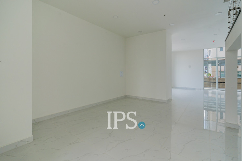 402.8 Sqm Retail Space For Rent  - Diamond Bay Garden, Tonle Bassac, Phnom Penh