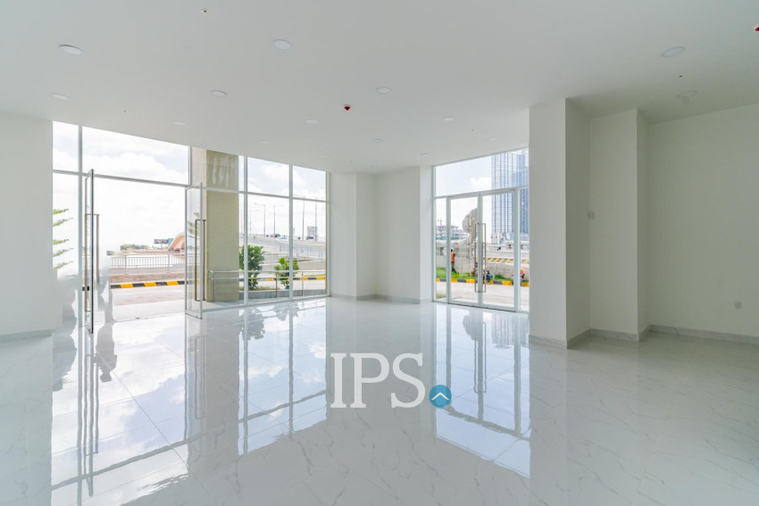 402.8 Sqm Retail Space For Rent  - Diamond Bay Garden, Tonle Bassac, Phnom Penh