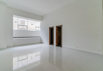 265.6 Sqm Retail Space For Sale - Diamond Bay Garden, Tonle Bassac, Phnom Penh thumbnail