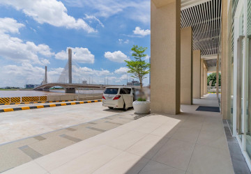 265.6 Sqm Retail Space For Sale - Diamond Bay Garden, Tonle Bassac, Phnom Penh thumbnail