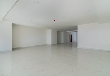 265.6 Sqm Retail Space For Sale - Diamond Bay Garden, Tonle Bassac, Phnom Penh thumbnail