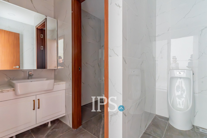 265.6 Sqm Retail Space For Sale - Diamond Bay Garden, Tonle Bassac, Phnom Penh