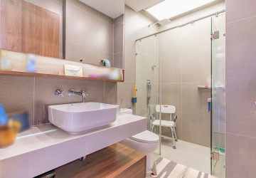 7th Floor 1 Bedroom Condo For Sale - The Peninsula, Chroy Changva, Phnom Penh thumbnail