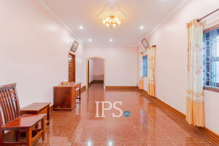 4 Bedroom House For Sale - Slor Kram, Siem Reap