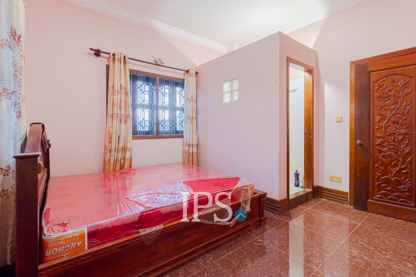 4 Bedroom House For Sale - Slor Kram, Siem Reap