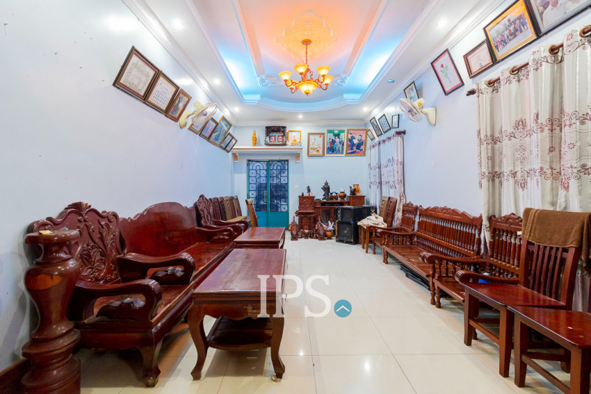 4 Bedroom House For Sale - Slor Kram, Siem Reap