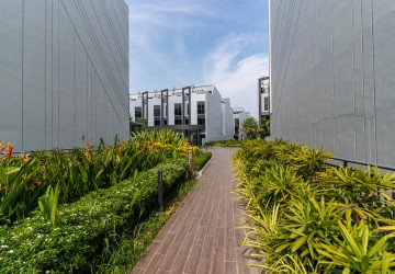 5 Bedrooms Link House For Sale - Chbar Ampov, Phnom Penh thumbnail