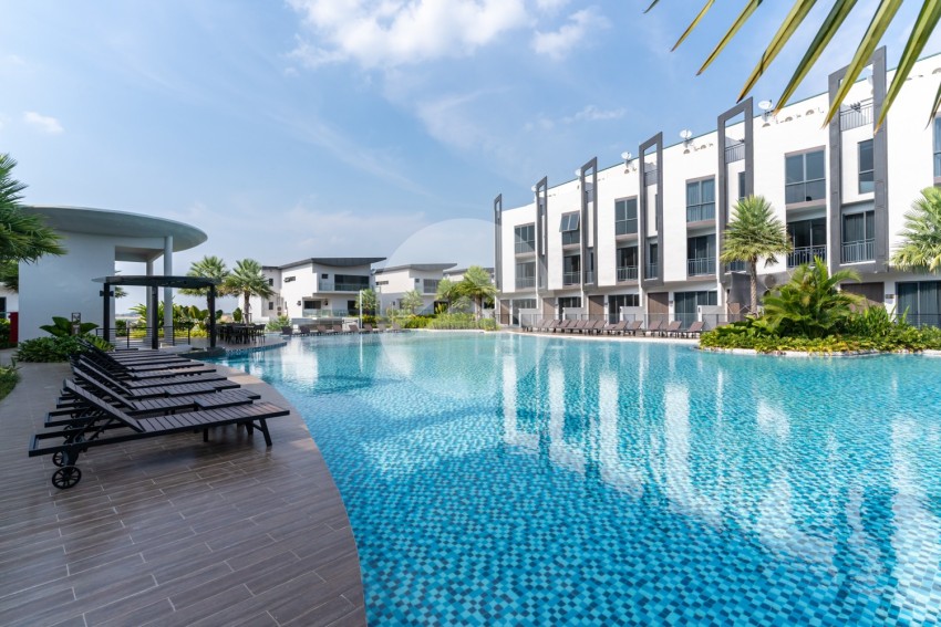 5 Bedrooms Link House For Sale - Chbar Ampov, Phnom Penh