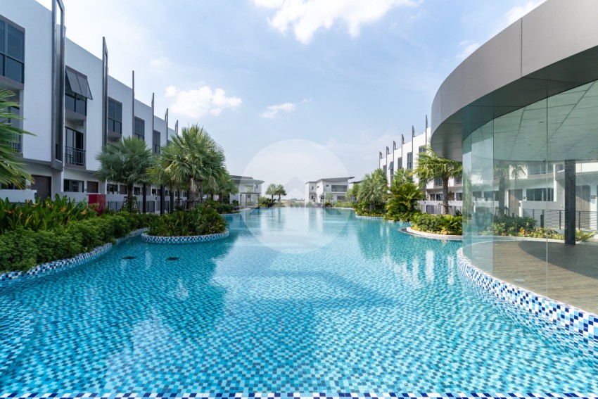 5 Bedrooms Link House For Sale - Chbar Ampov, Phnom Penh